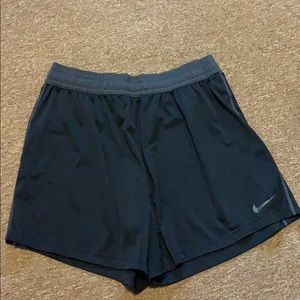 Nike women’s medium basketball shorts